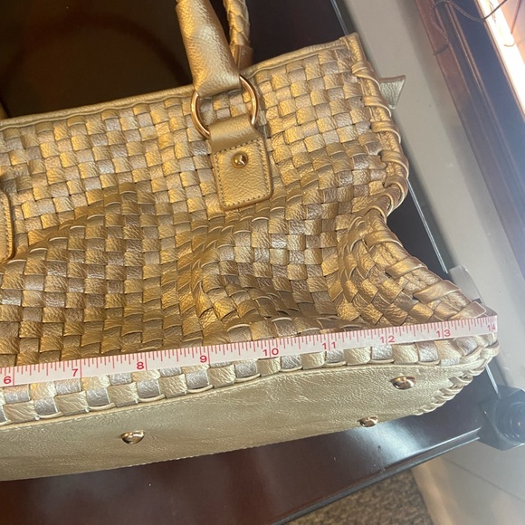 CJ banks, gold woven purse - Picture 6 of 9